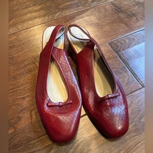 Elegant Red Slingback kitten heels  bow maroon burgundy trotters 11 M